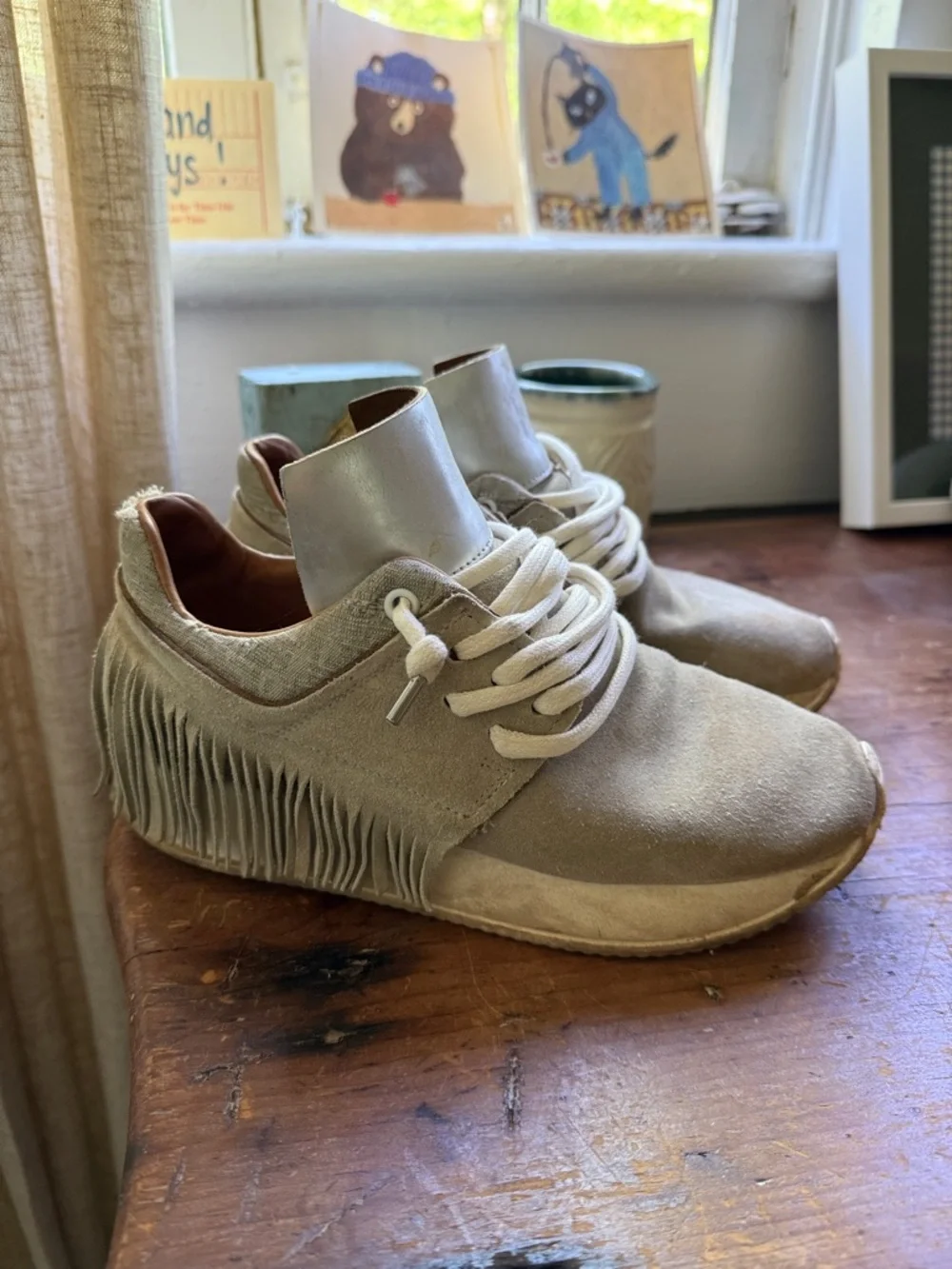 Grey Esse ut Esse Sneakers - Picture 1 of 6